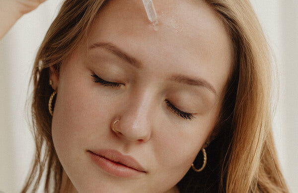 Best Antioxidant Serums 2023 – Expert Advice Based on Skin Type - Revoderm